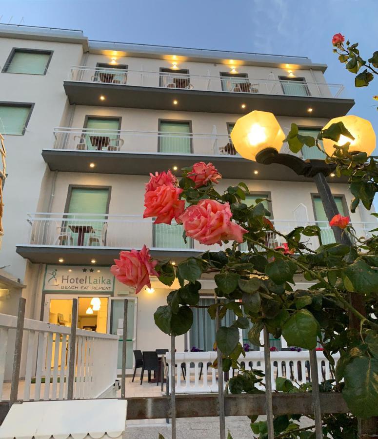 Hotel Laika Rimini Bagian luar foto