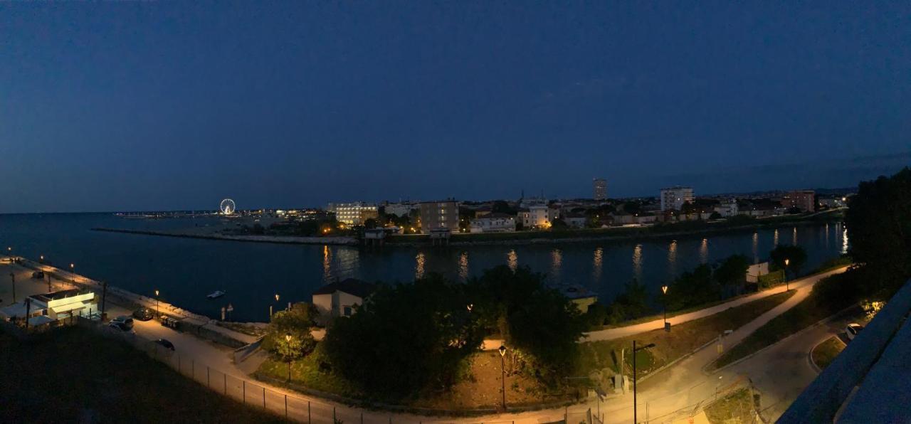 Hotel Laika Rimini Bagian luar foto
