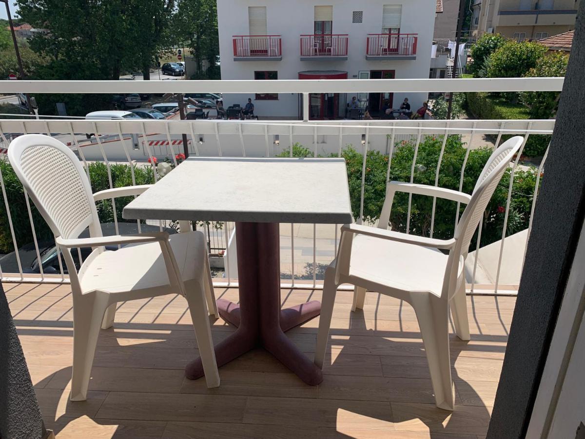 Hotel Laika Rimini Bagian luar foto