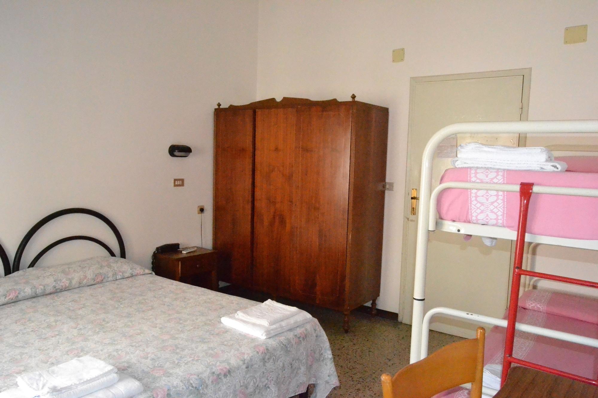 Hotel Laika Rimini Bagian luar foto